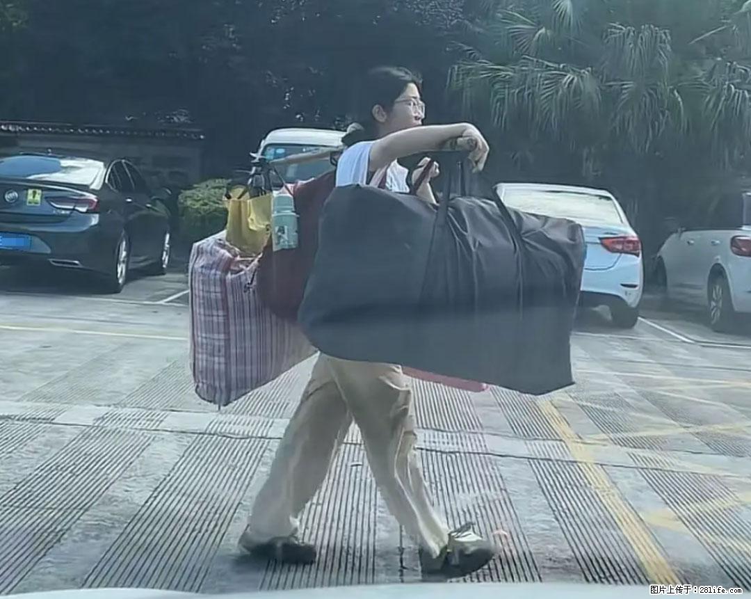 全网追的“扁担女孩”，找了一份暑假工，时薪12元 - 沈阳生活资讯 - 沈阳28生活网 sy.28life.com