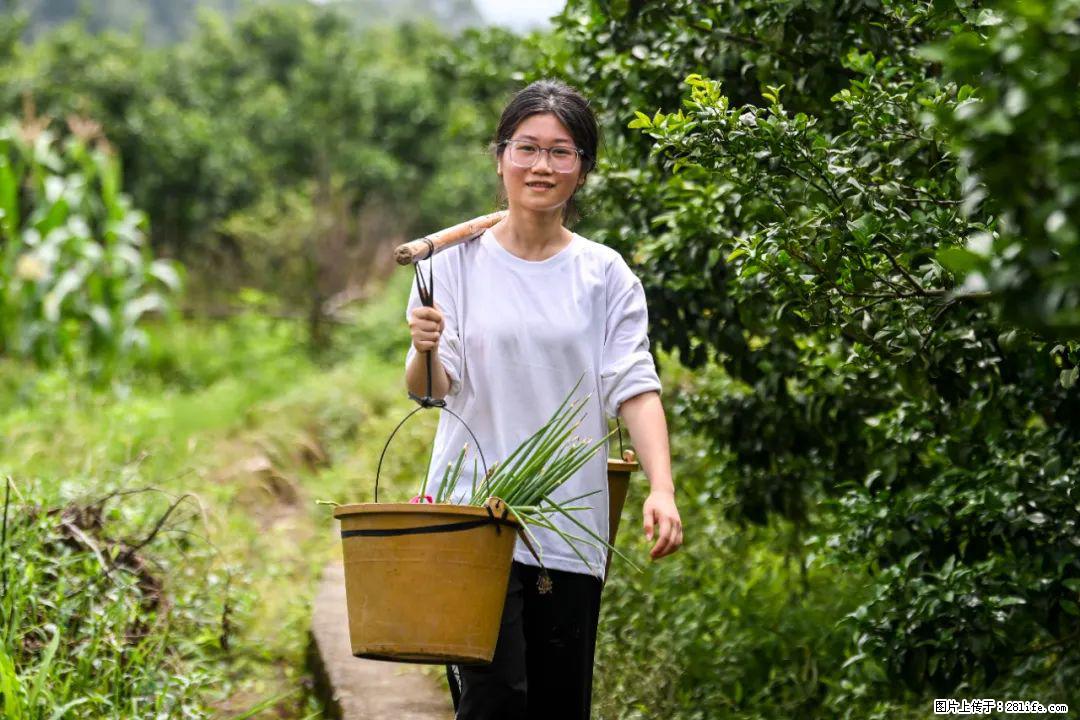 全网追的“扁担女孩”，找了一份暑假工，时薪12元 - 沈阳生活资讯 - 沈阳28生活网 sy.28life.com